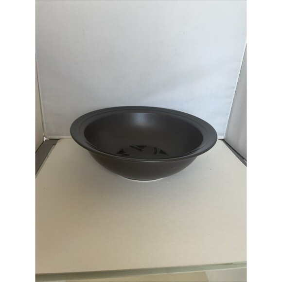 Pfaltzgraff Midnight Sun Matte Black 8 inch Round Serving Vegetable Bowl - Picture 2 of 3